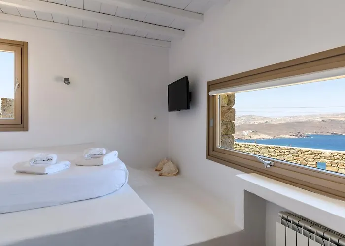 Isabella Family Close To The Villa *