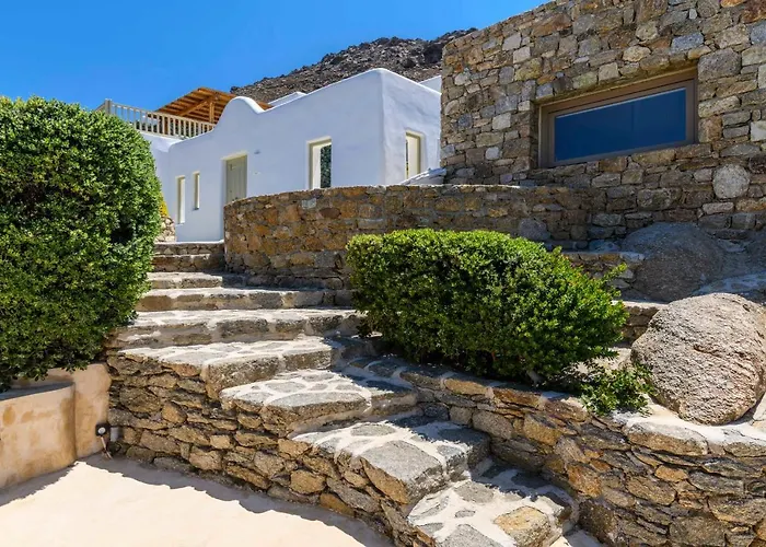 Isabella Family Close To The